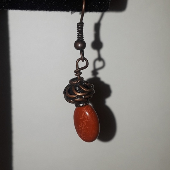NWT Semiprecious oval Copper Earrings - Picture 2 of 2
